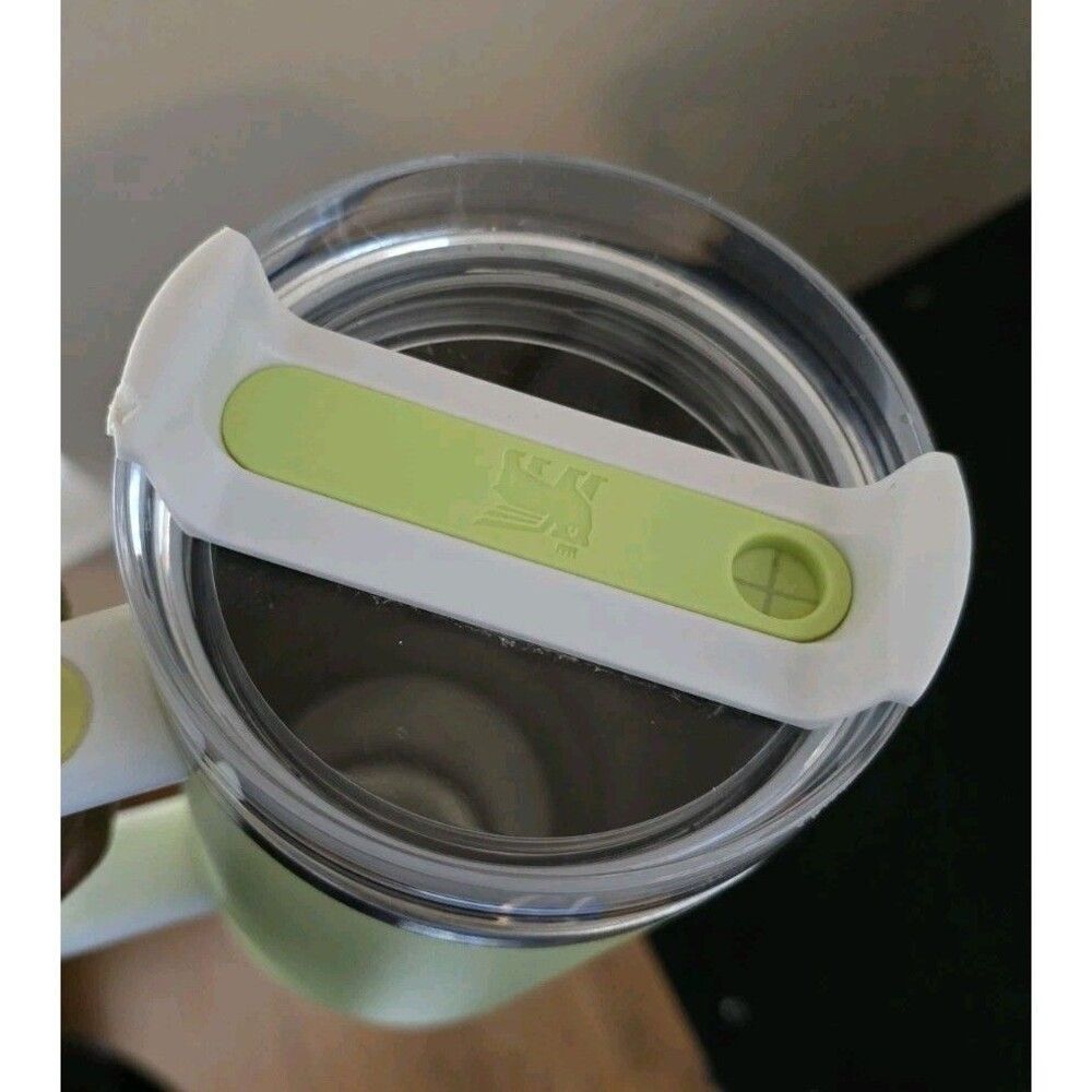Stanley Cup Quencher H2.0 Tumbler w Lid  40oz Citron Target Ex Sold Out 28 - Picture 4 of 10